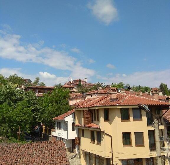 Roots Hotel & Wine Bar