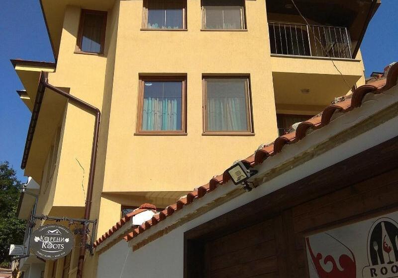 Roots Hotel & Wine Bar