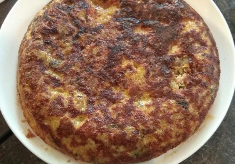 Roots Hotel & Wine Bar