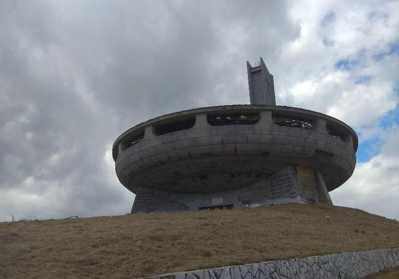 Roots Hotel & Wine Bar