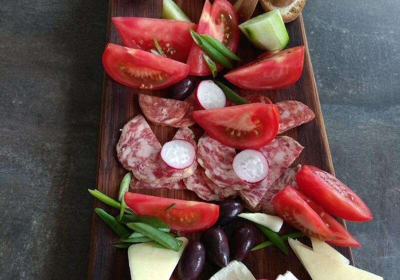 Roots Hotel & Wine Bar