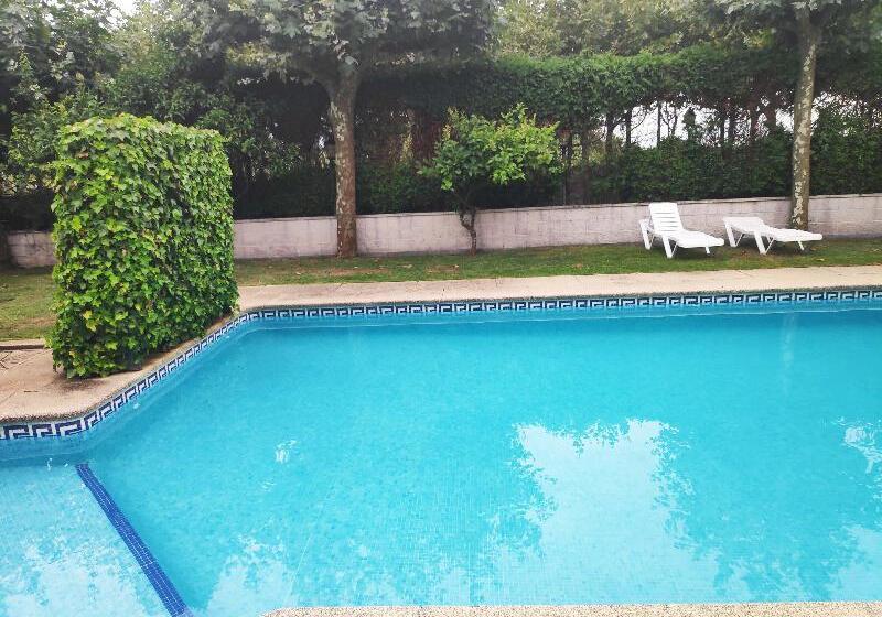 Apartamentos Playa de La Lanzada 3000