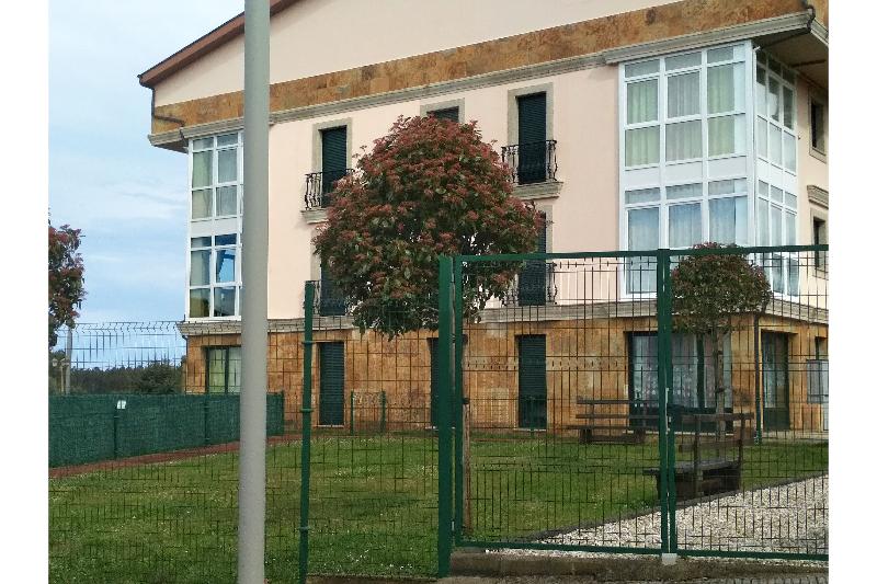 Apartamentos Playa de Las Catedrales 3000