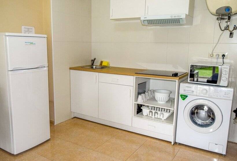 Apartamentos Playa de Las Catedrales 3000