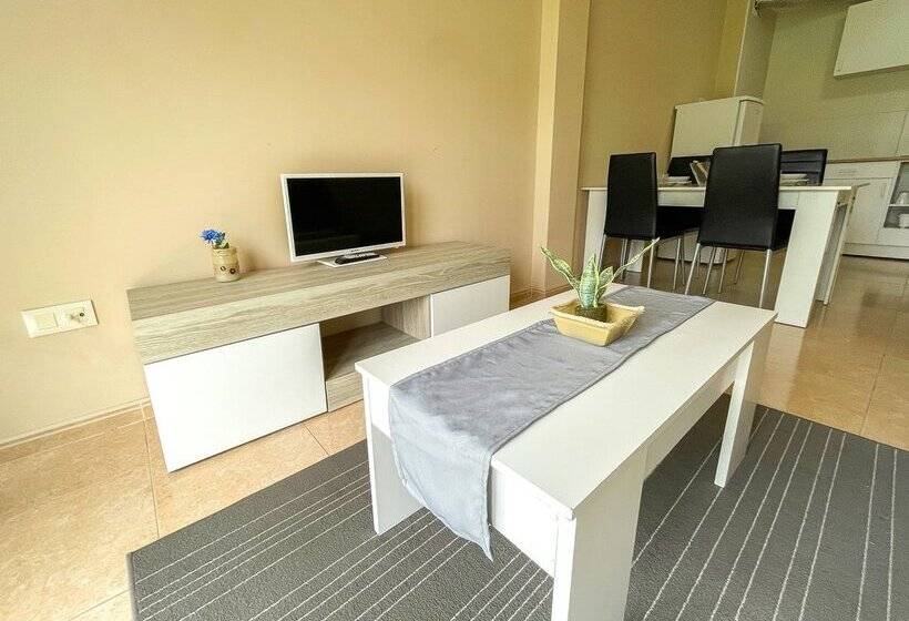 Apartamentos Playa de Las Catedrales 3000