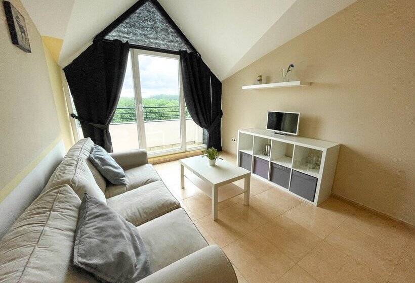 Apartamentos Playa de Las Catedrales 3000