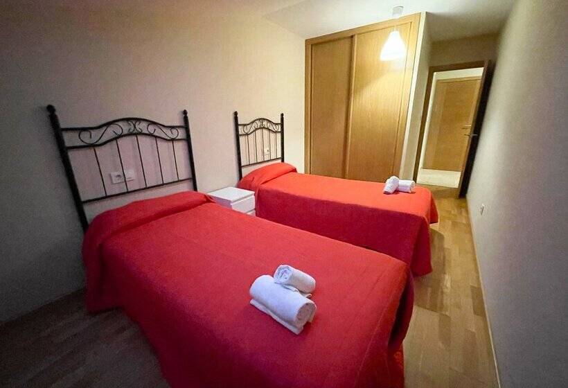 Apartamentos Playa de Las Catedrales 3000