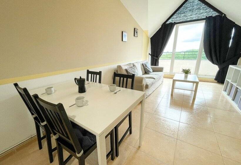 Apartamentos Playa de Las Catedrales 3000