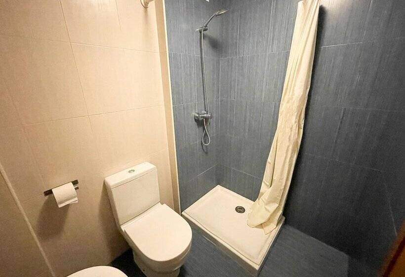 Apartamentos Playa de Las Catedrales 3000