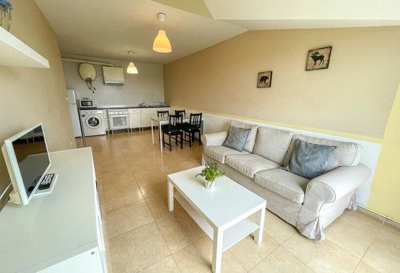 Apartamentos Playa de Las Catedrales 3000