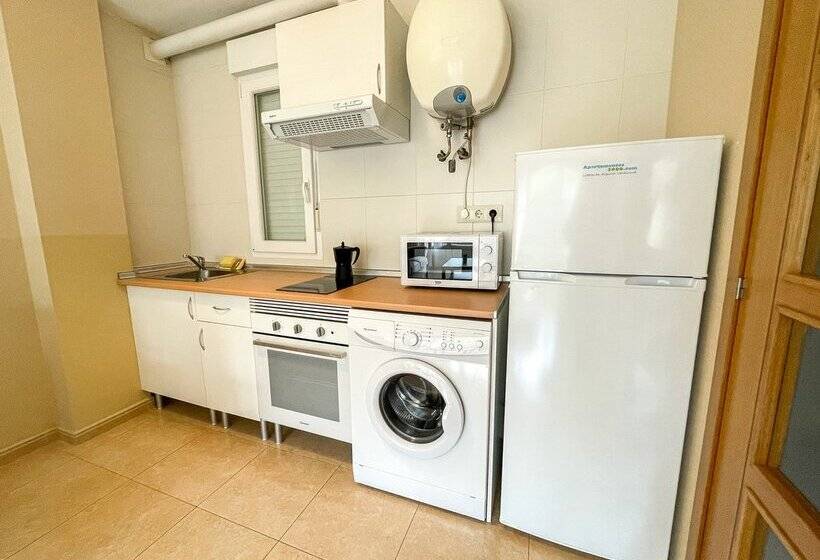 Apartamentos Playa de Las Catedrales 3000