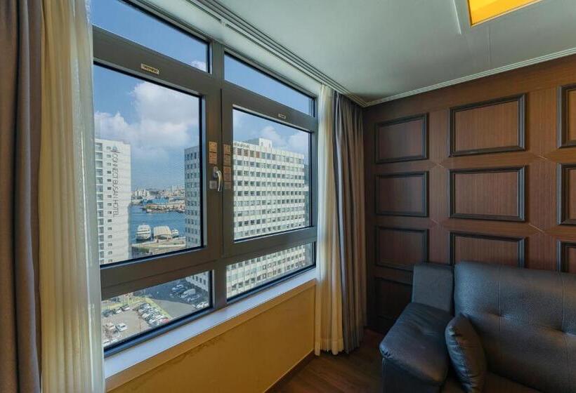 Central Park Hotel Busan