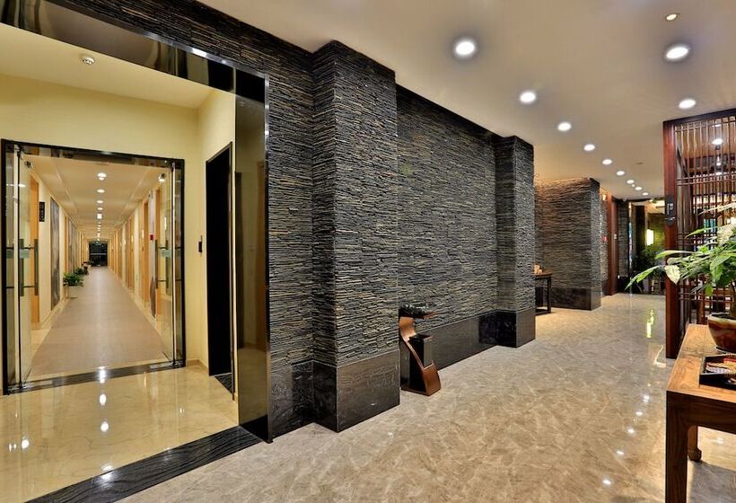 Hiking Hotel Hangzhou