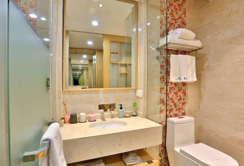 Hiking Hotel Hangzhou