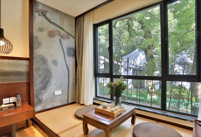 Hiking Hotel Hangzhou