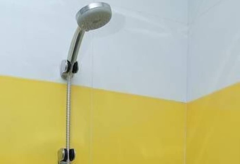 בית מלון כפרי 7 Days Inn