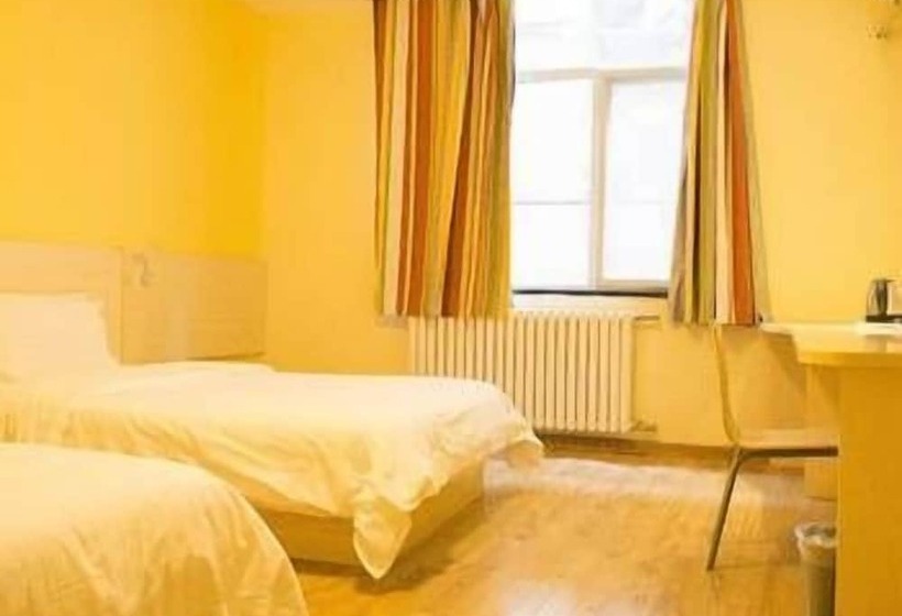 בית מלון כפרי 7 Days Inn