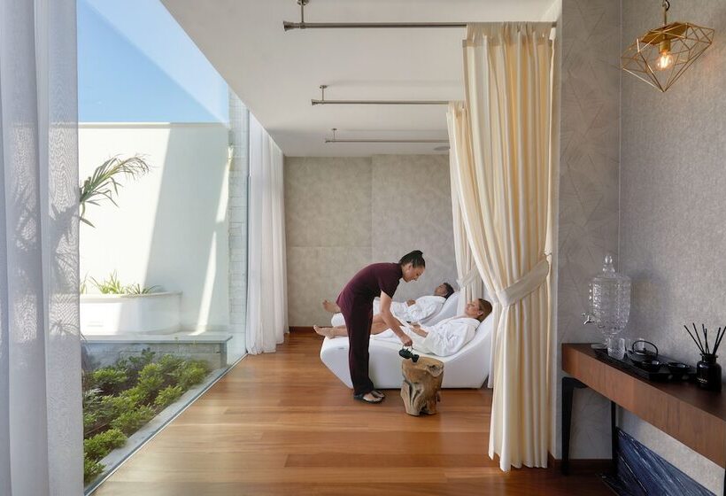 Amavi, Madefortwo Hotels Paphos