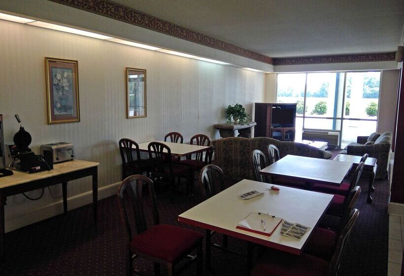 فندق Americas Best Value Inn Kinston