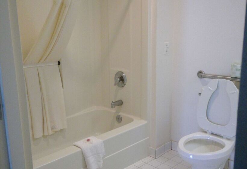 فندق Americas Best Value Inn Kinston