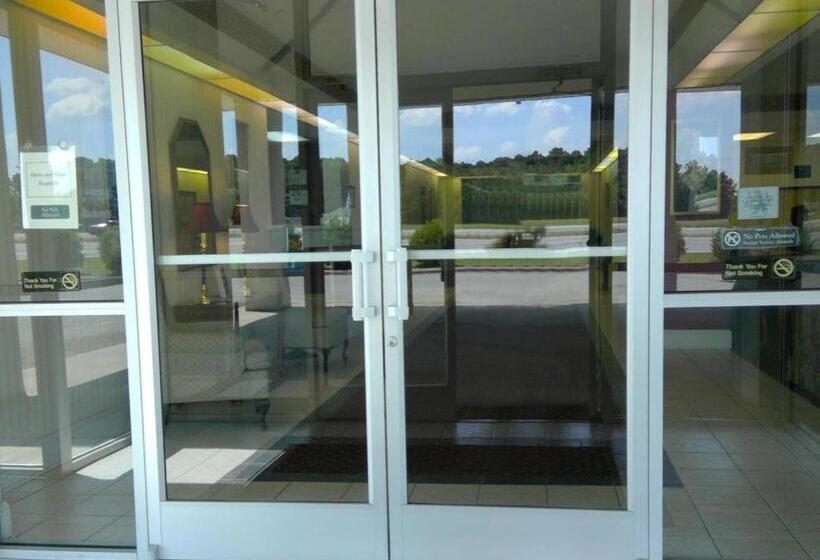 فندق Americas Best Value Inn Kinston