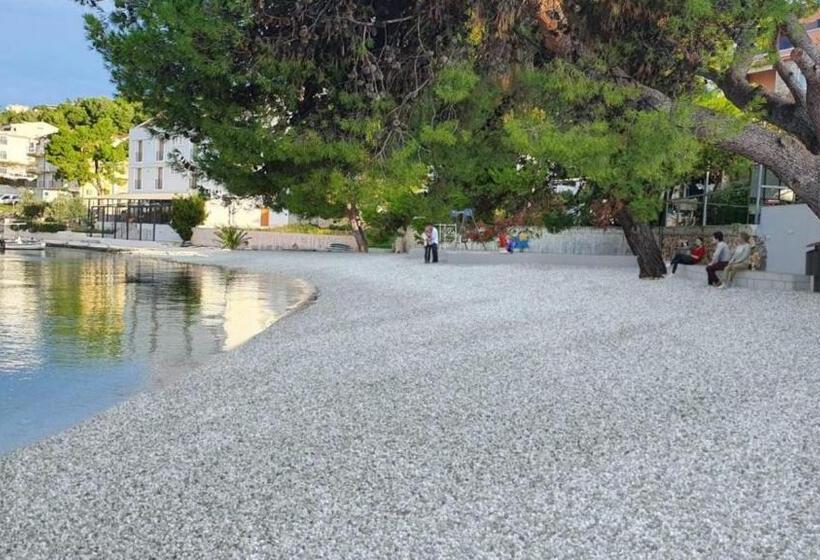 酒店 Apartment Villa Lavandula Swimming Pool View