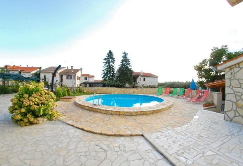 ホテル Apartments Meditteraneo