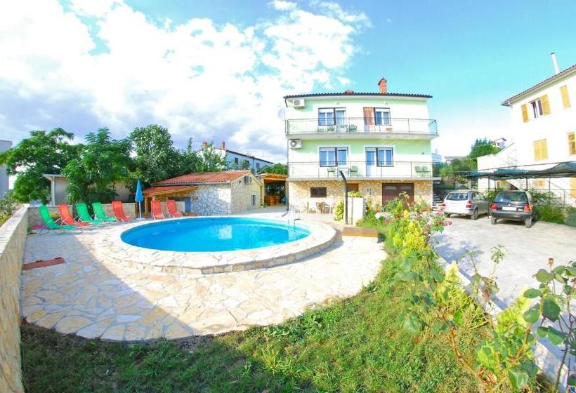 ホテル Apartments Meditteraneo