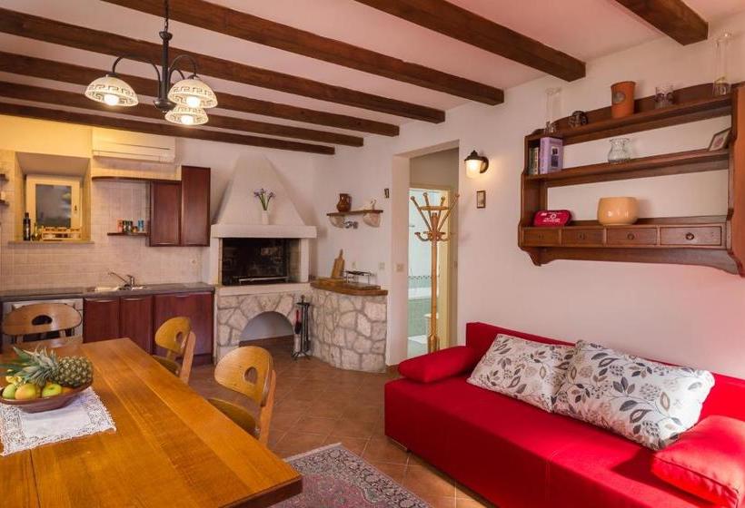 فندق Apartments Vi-la