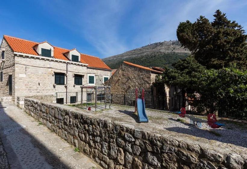 فندق Apartments Vi-la