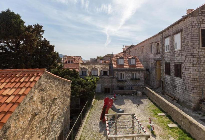 فندق Apartments Vi-la