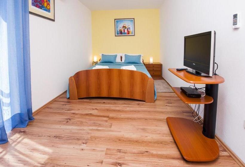 酒店 Apartments Villa Borik