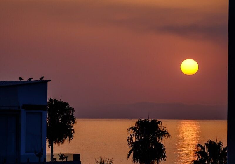 Отель Art & Wine Studios And Apts