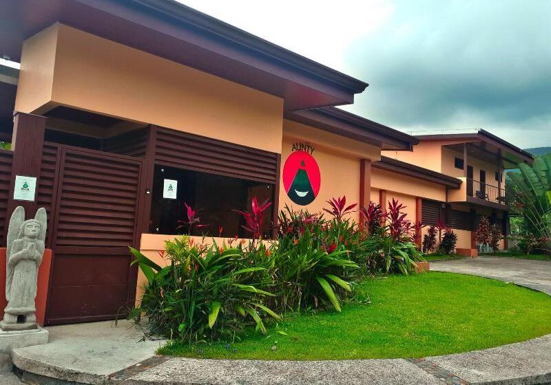 فندق Aunty Arenal Lodge