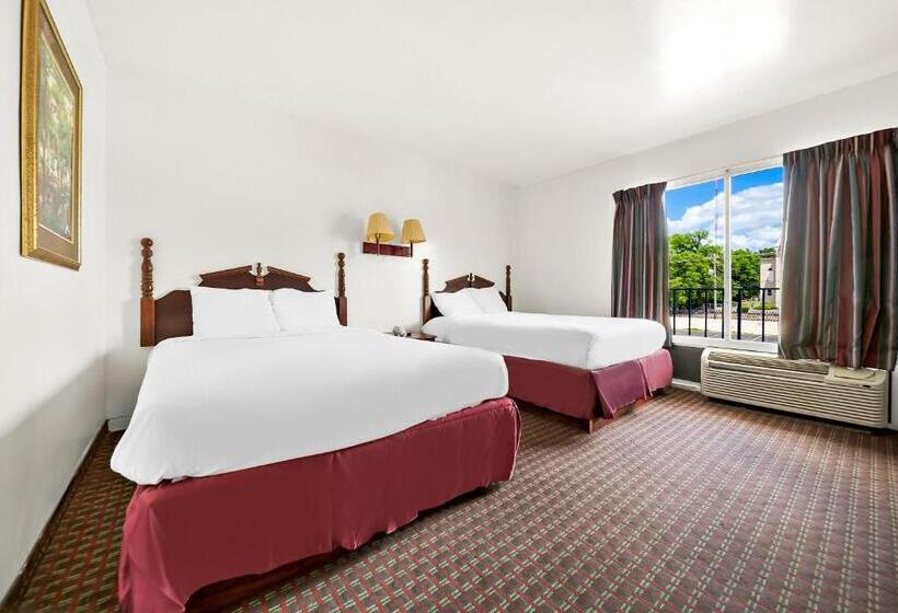 Отель Capitol Inn And Suites