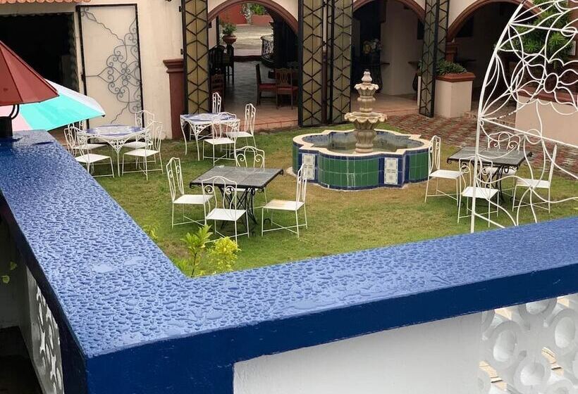 هتل Casa La Granja