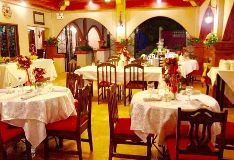 هتل Casa La Granja