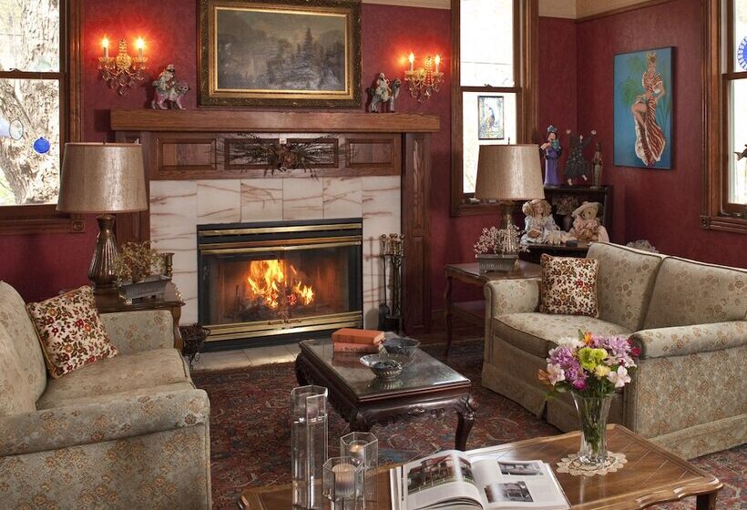 هتل Cliff Cottage Inn