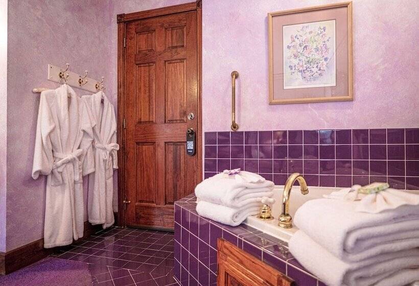 فندق Cliff Cottage Inn