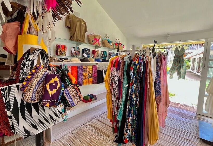 هتل Coco Grove Beach Resort, Siquijor Island