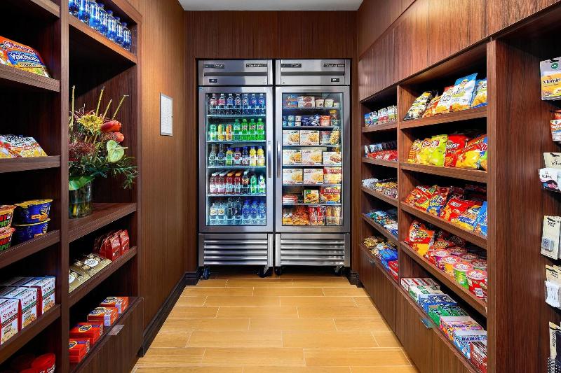 호텔 Fairfield Inn & Suites By Marriott Fresno Yosemite International Airport