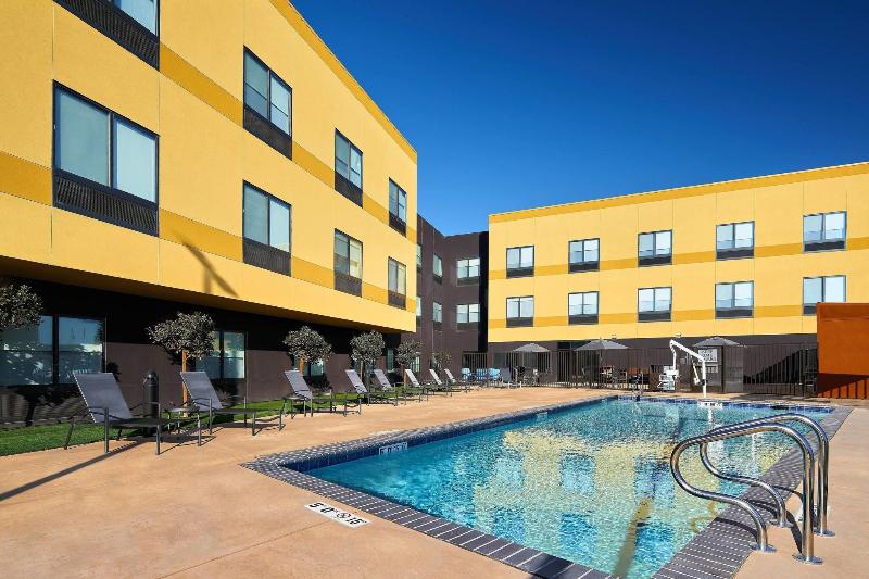 호텔 Fairfield Inn & Suites By Marriott Fresno Yosemite International Airport