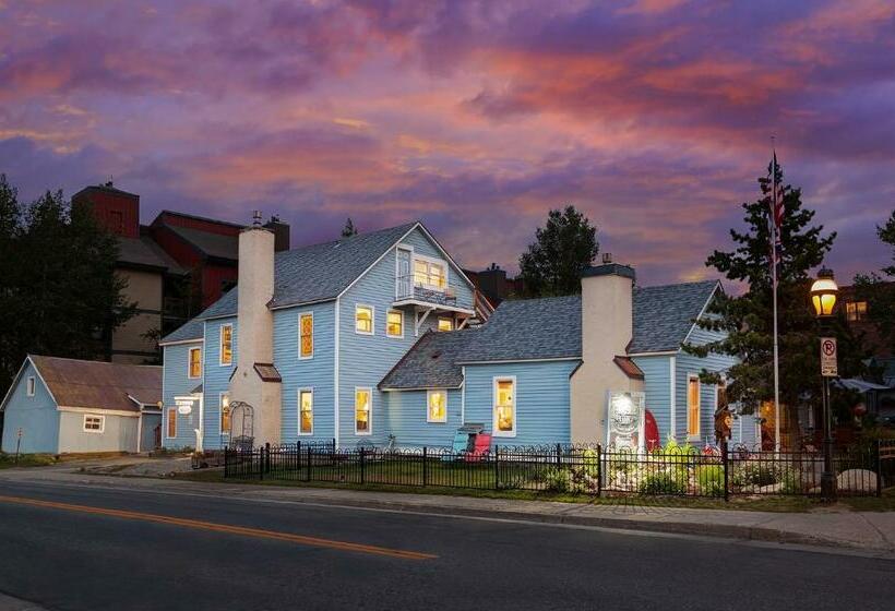 호텔 Fireside Inn & Hostel