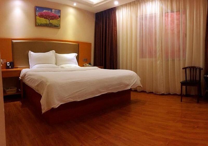 Отель Greentree Inn Shantou Haojiang Dahao Business