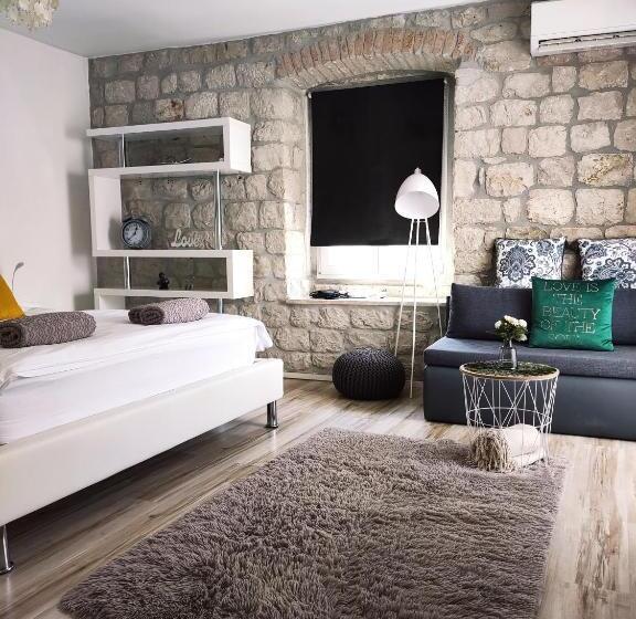 هتل Guest House Klaudija