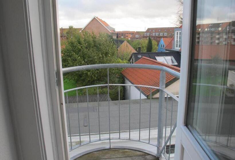 ホテル Guesthouse Sharon Aarhus