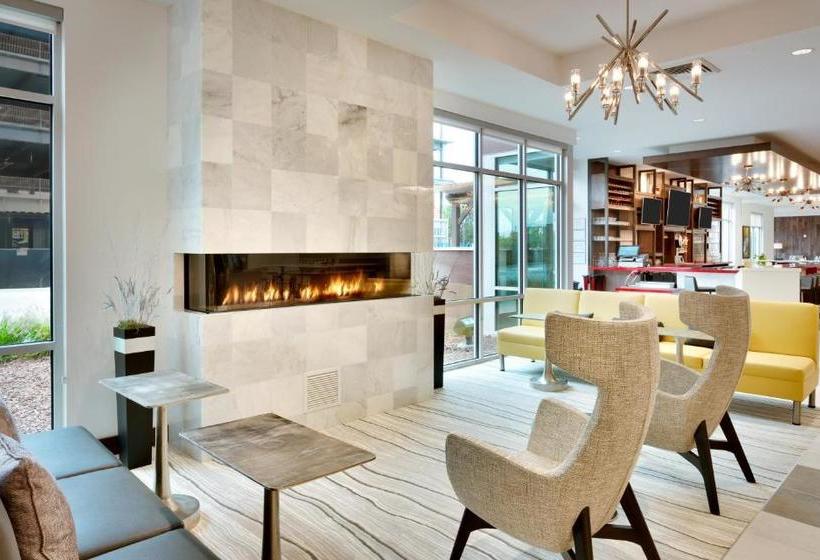 בית מלון כפרי Hilton Garden Inn Boise Downtown