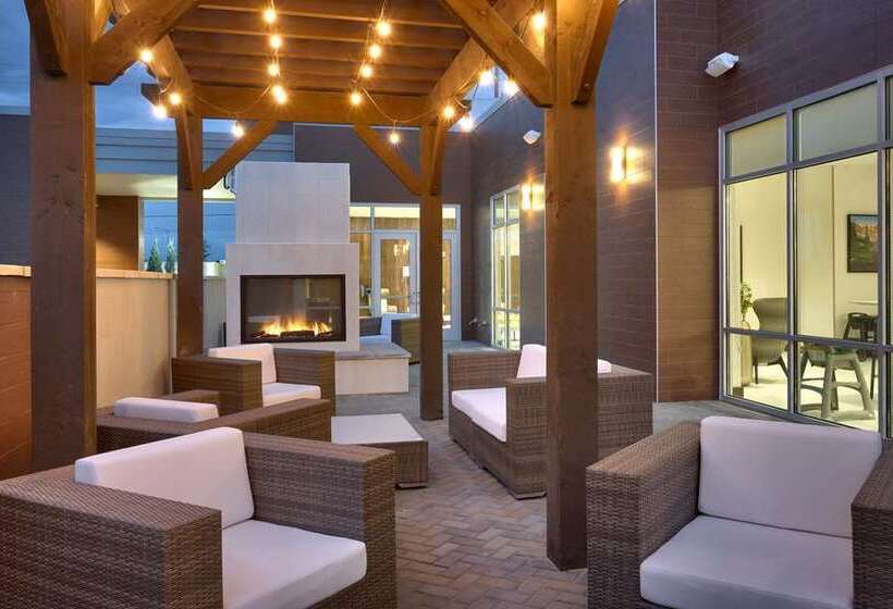 בית מלון כפרי Hilton Garden Inn Boise Downtown