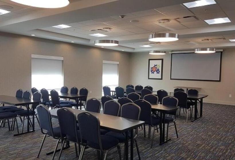 ホテル Holiday Inn Express Macon North, An Ihg
