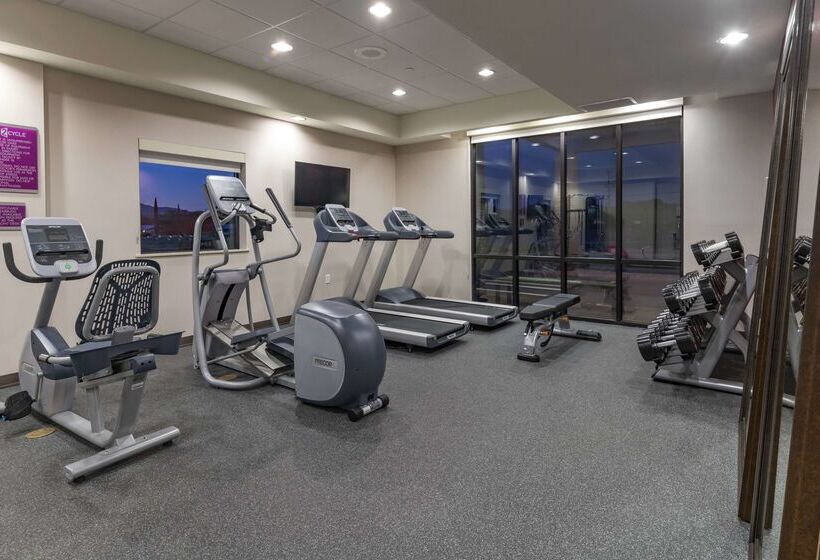 فندق Home2 Suites By Hilton Kingman